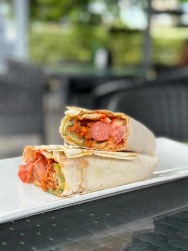 Сосиска молочна в лаваші